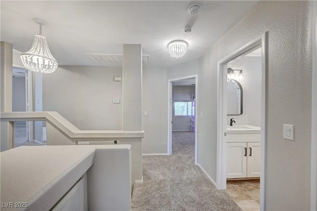 1424 Silver Knoll, Las Vegas, NV 89123