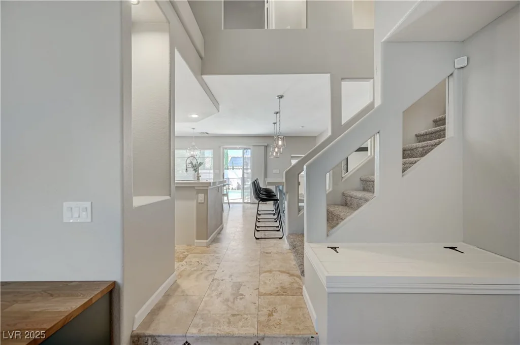 1424 Silver Knoll, Las Vegas, NV 89123
