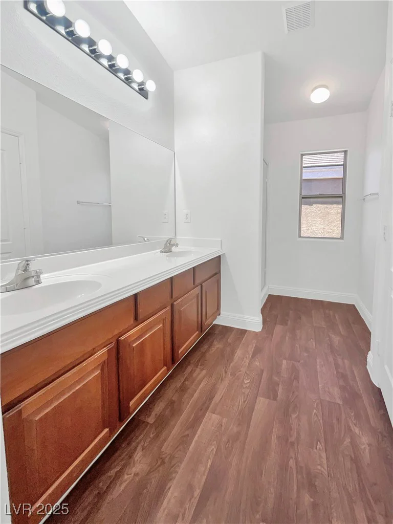 7049 Knob Creek, Las Vegas, NV 89149