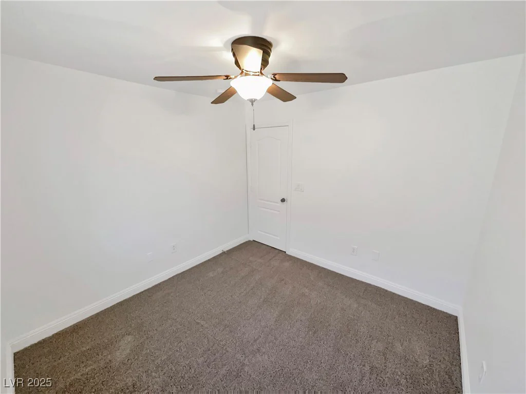 7049 Knob Creek, Las Vegas, NV 89149