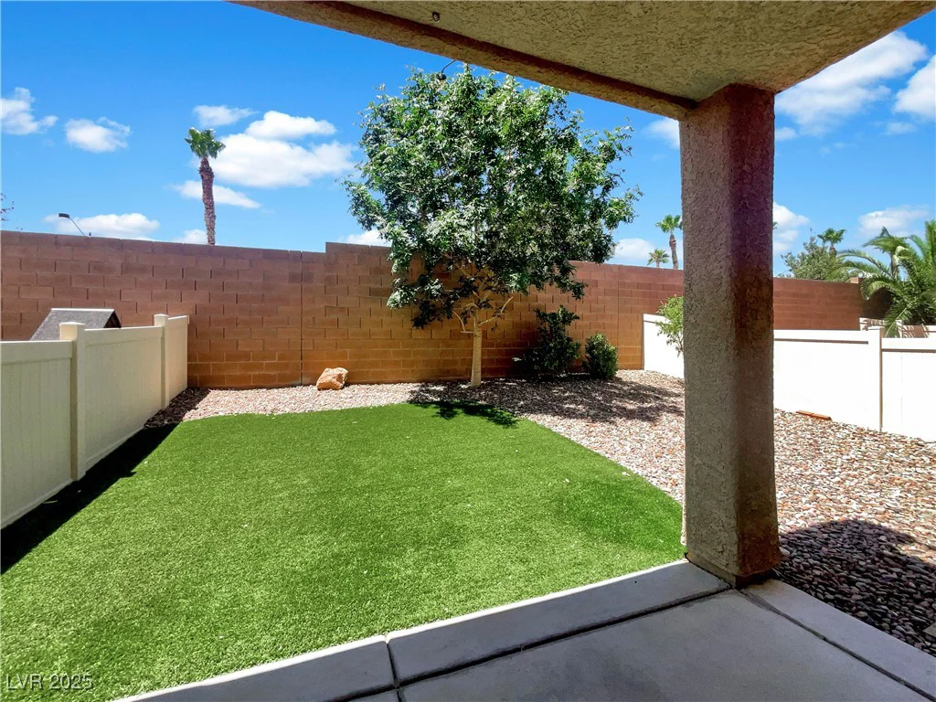 7049 Knob Creek, Las Vegas, NV 89149