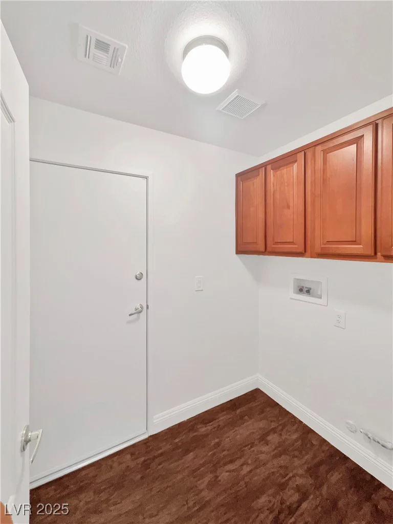 7049 Knob Creek, Las Vegas, NV 89149