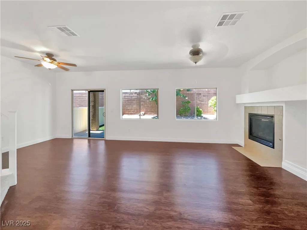 7049 Knob Creek, Las Vegas, NV 89149