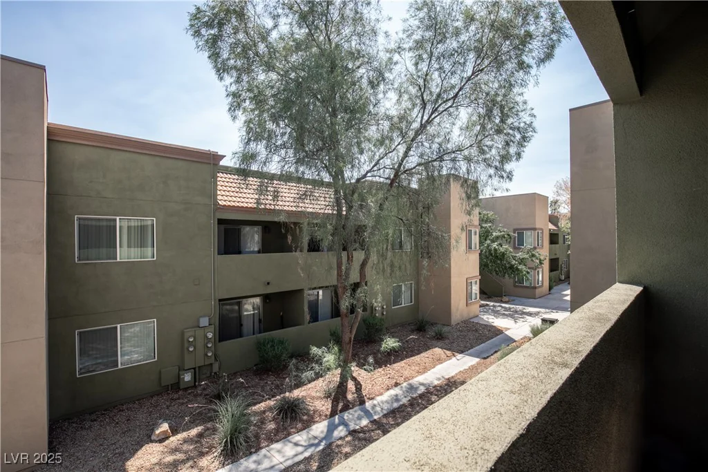 1844 Decatur, Las Vegas, NV 89108