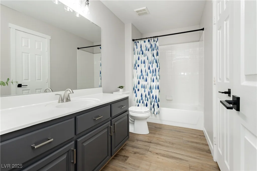 8429 Wild Diamond, Las Vegas, NV 89143