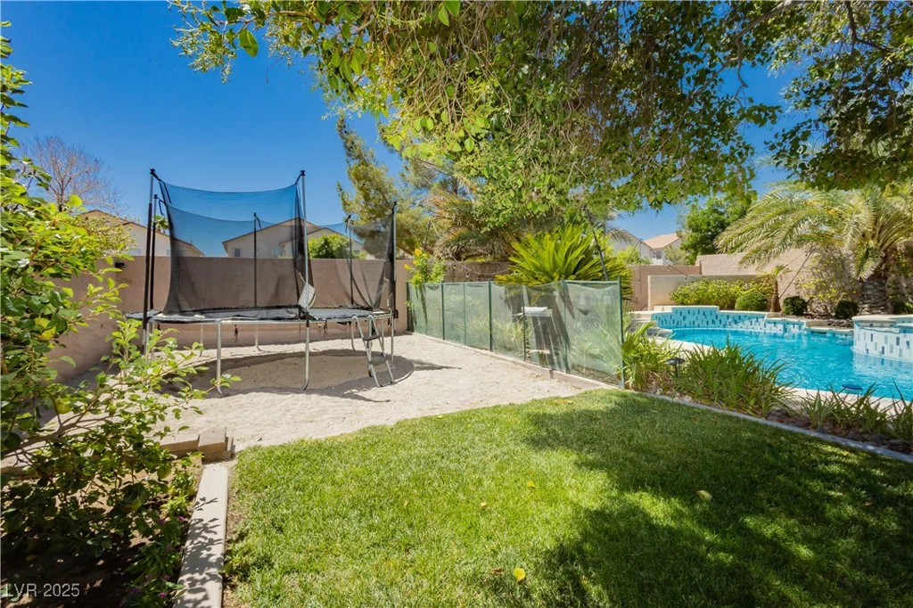 8429 Wild Diamond, Las Vegas, NV 89143