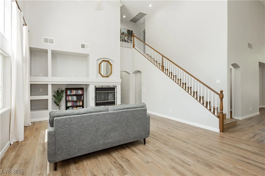 8429 Wild Diamond, Las Vegas, NV 89143