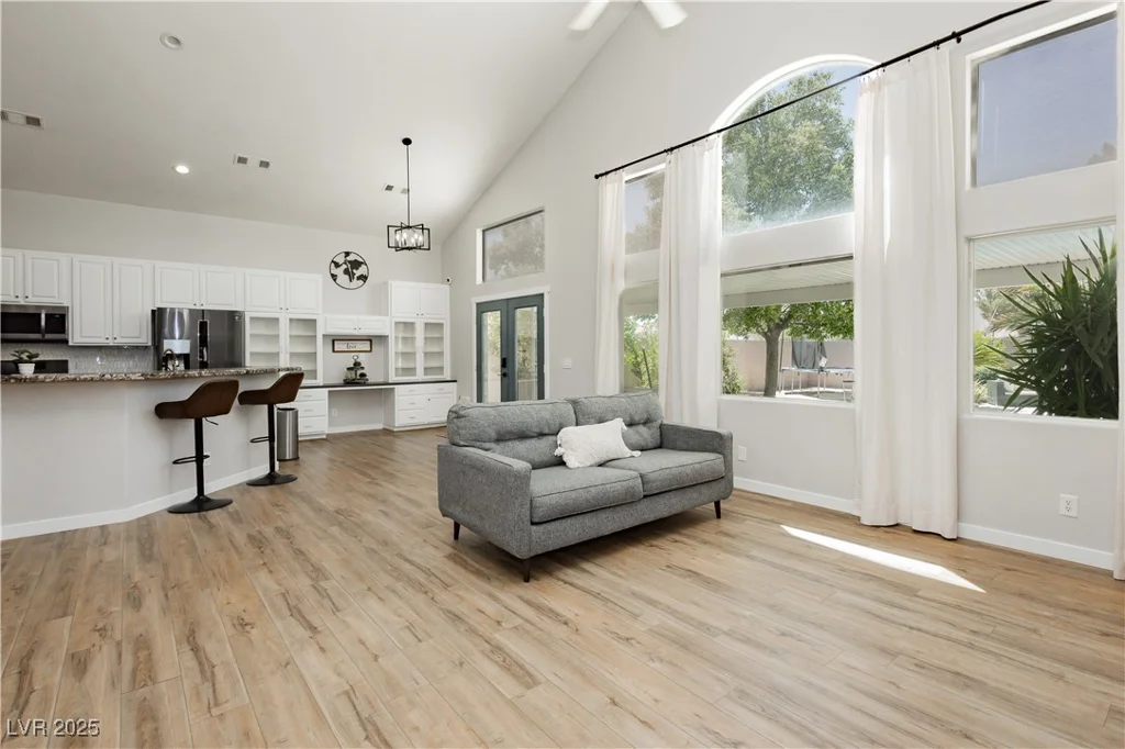 8429 Wild Diamond, Las Vegas, NV 89143
