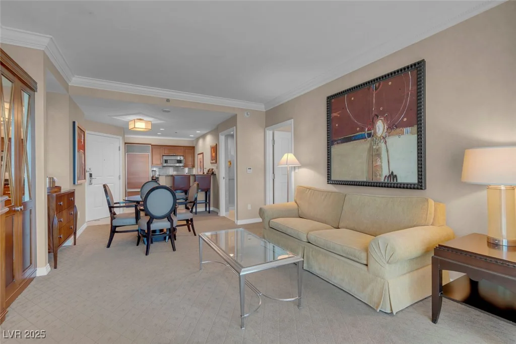 145 Harmon, Las Vegas, NV 89109