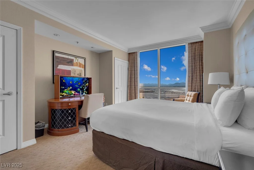 145 Harmon, Las Vegas, NV 89109
