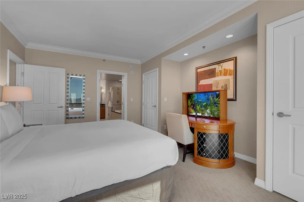 145 Harmon, Las Vegas, NV 89109