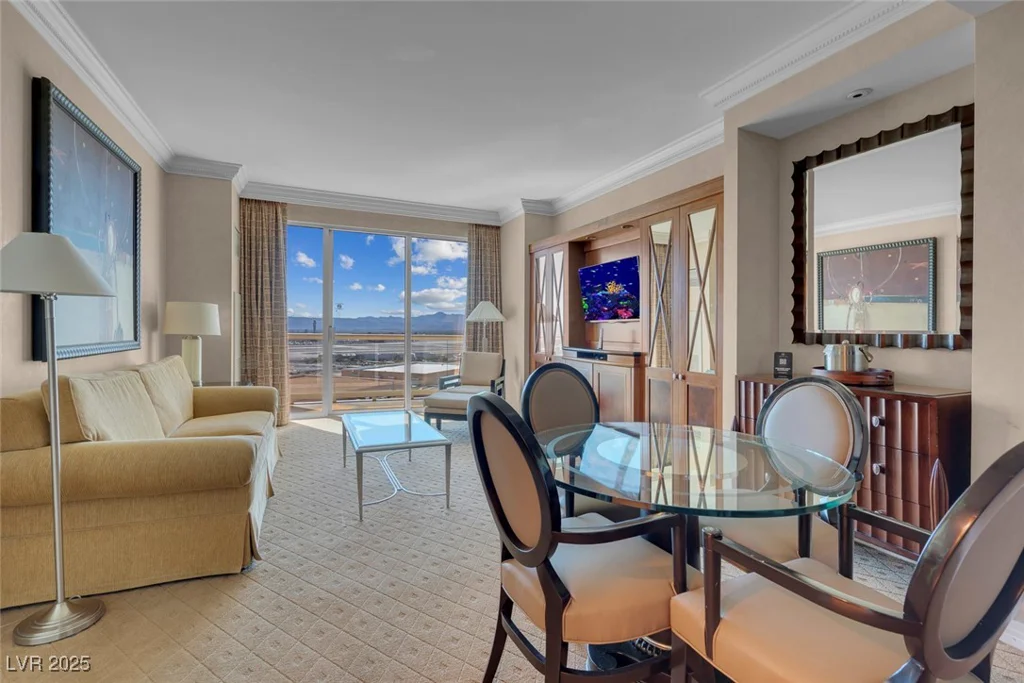 145 Harmon, Las Vegas, NV 89109
