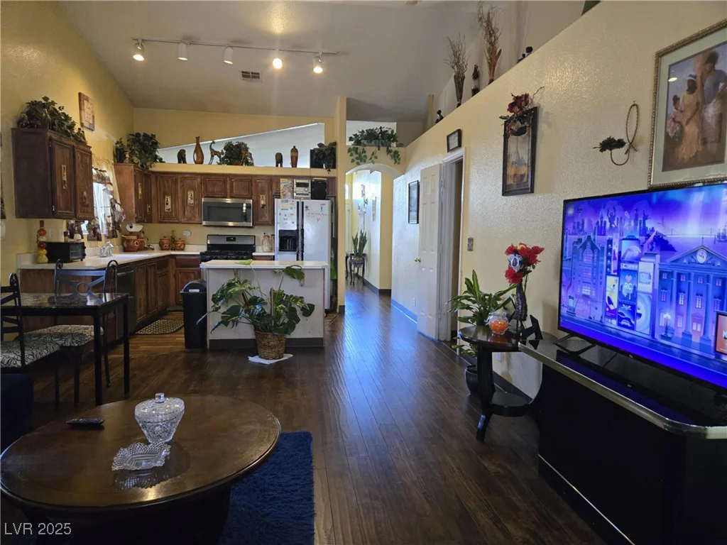 4543 Silver Bit, North Las Vegas, NV 89032