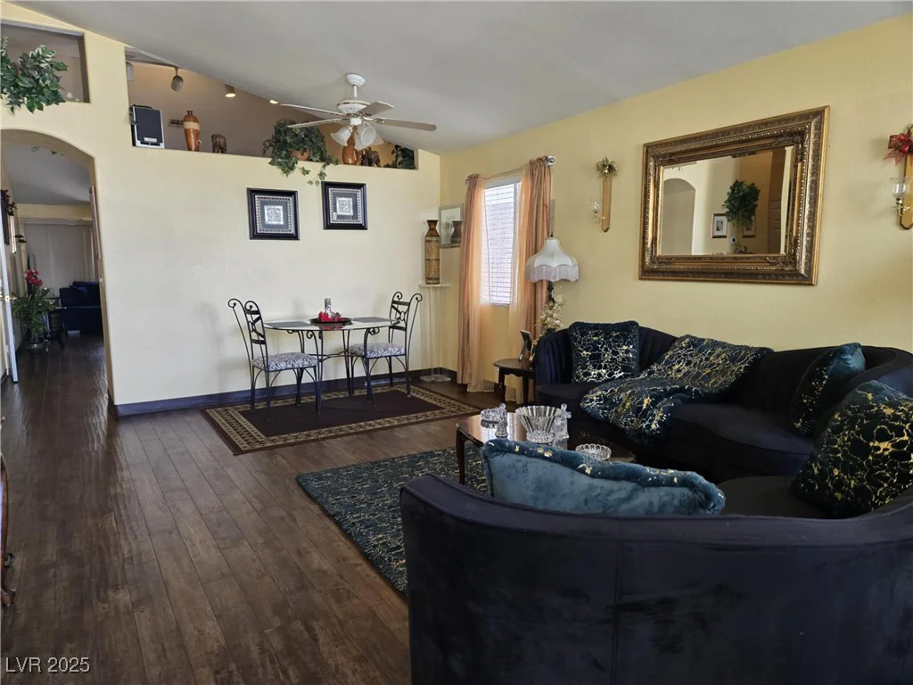 4543 Silver Bit, North Las Vegas, NV 89032