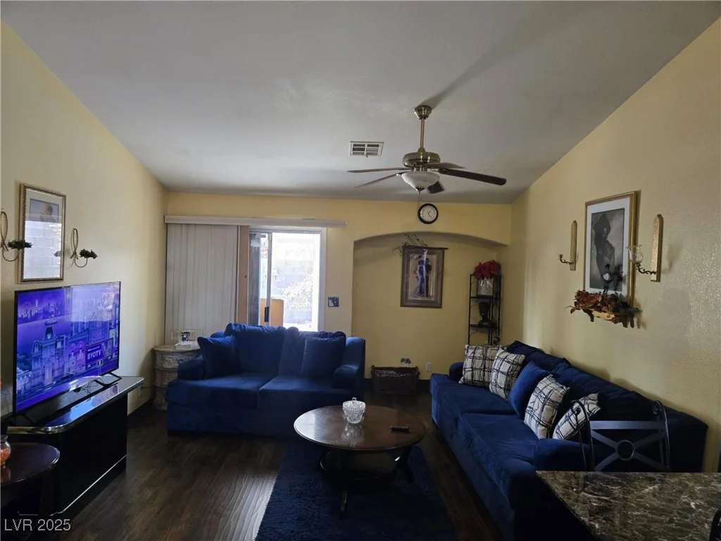 4543 Silver Bit, North Las Vegas, NV 89032