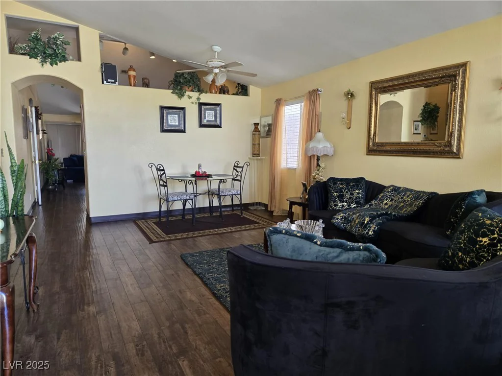 4543 Silver Bit, North Las Vegas, NV 89032