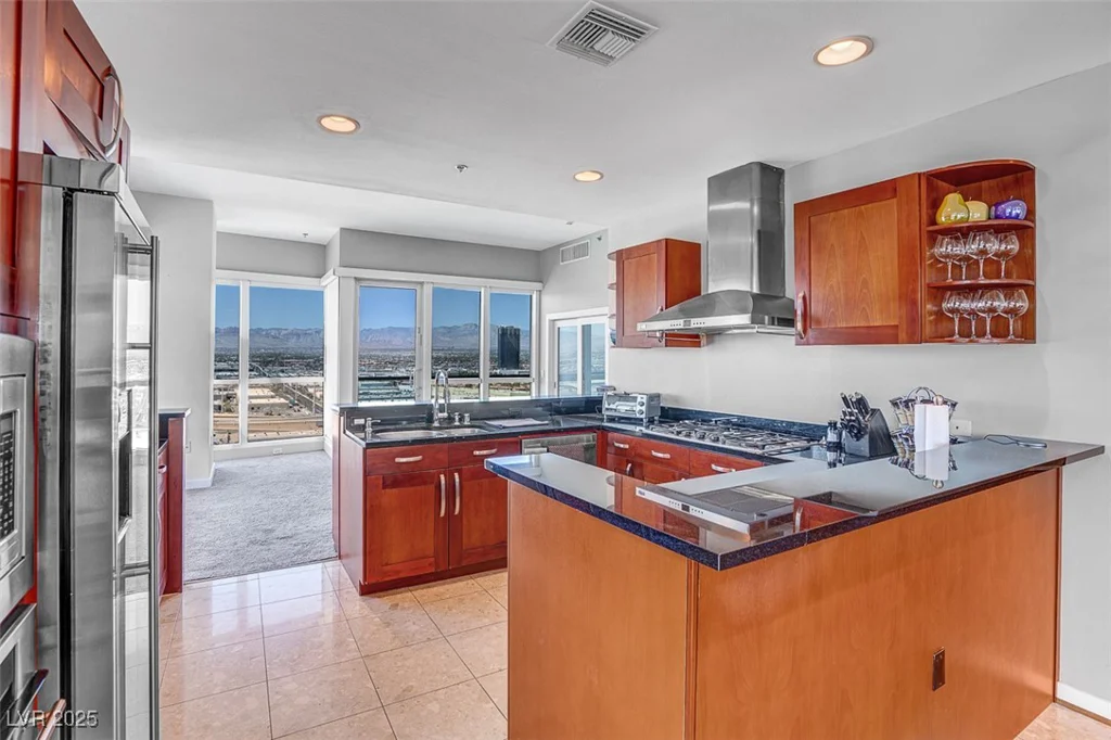 4525 Dean Martin, Las Vegas, NV 89103