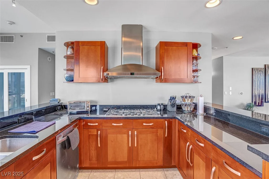 4525 Dean Martin, Las Vegas, NV 89103