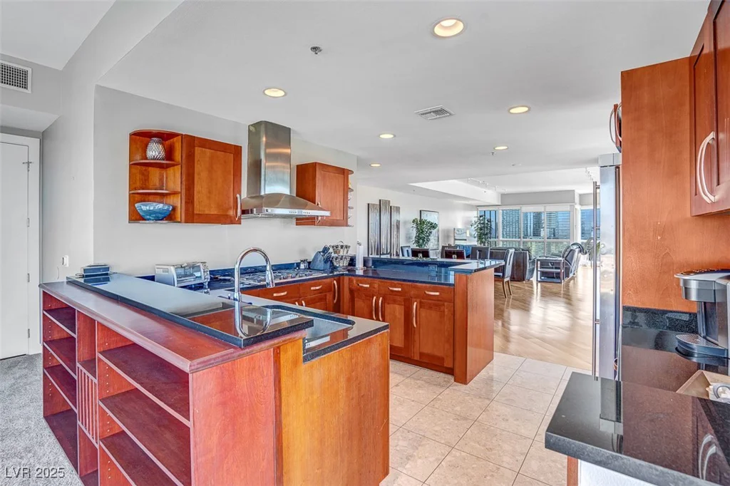 4525 Dean Martin, Las Vegas, NV 89103