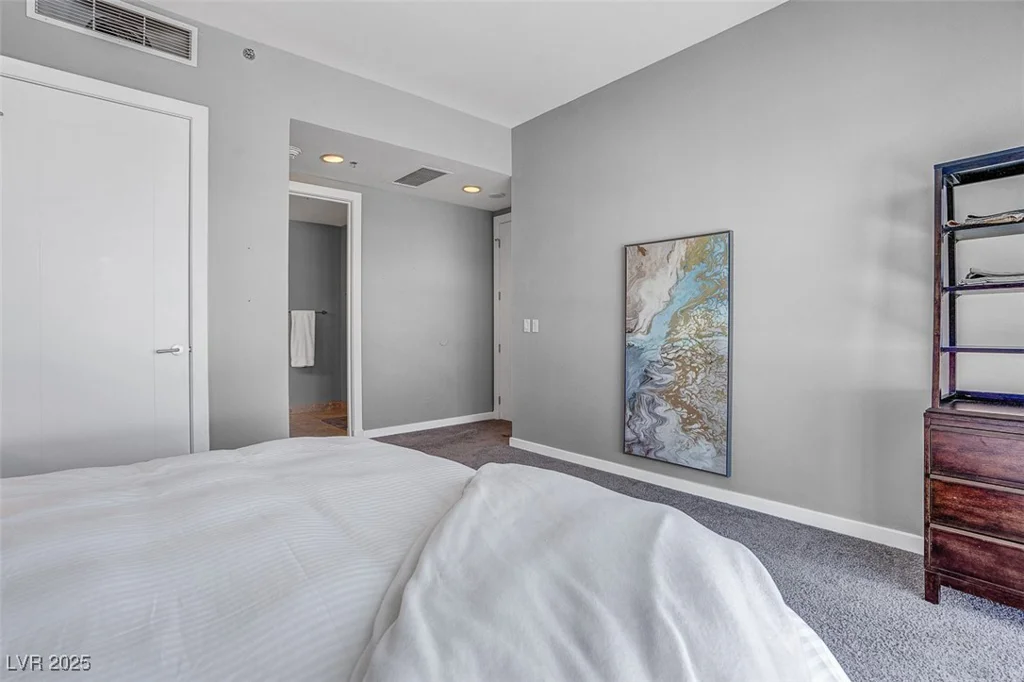 4525 Dean Martin, Las Vegas, NV 89103