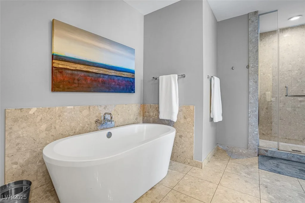 4525 Dean Martin, Las Vegas, NV 89103