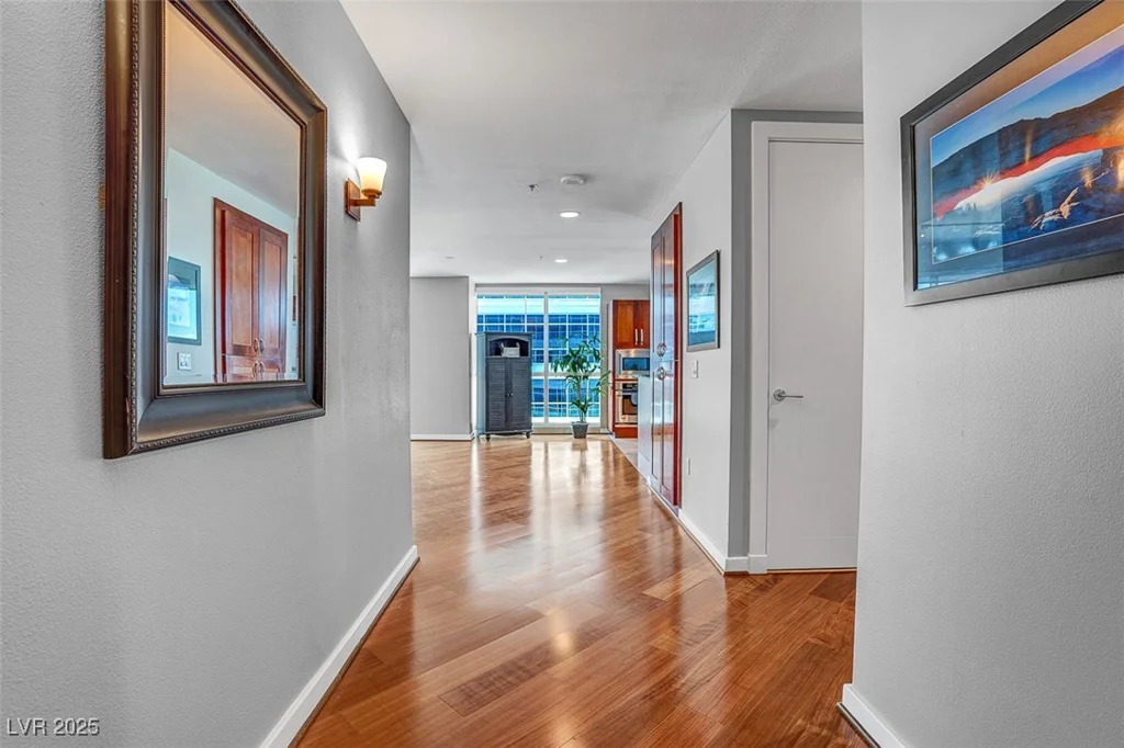 4525 Dean Martin, Las Vegas, NV 89103