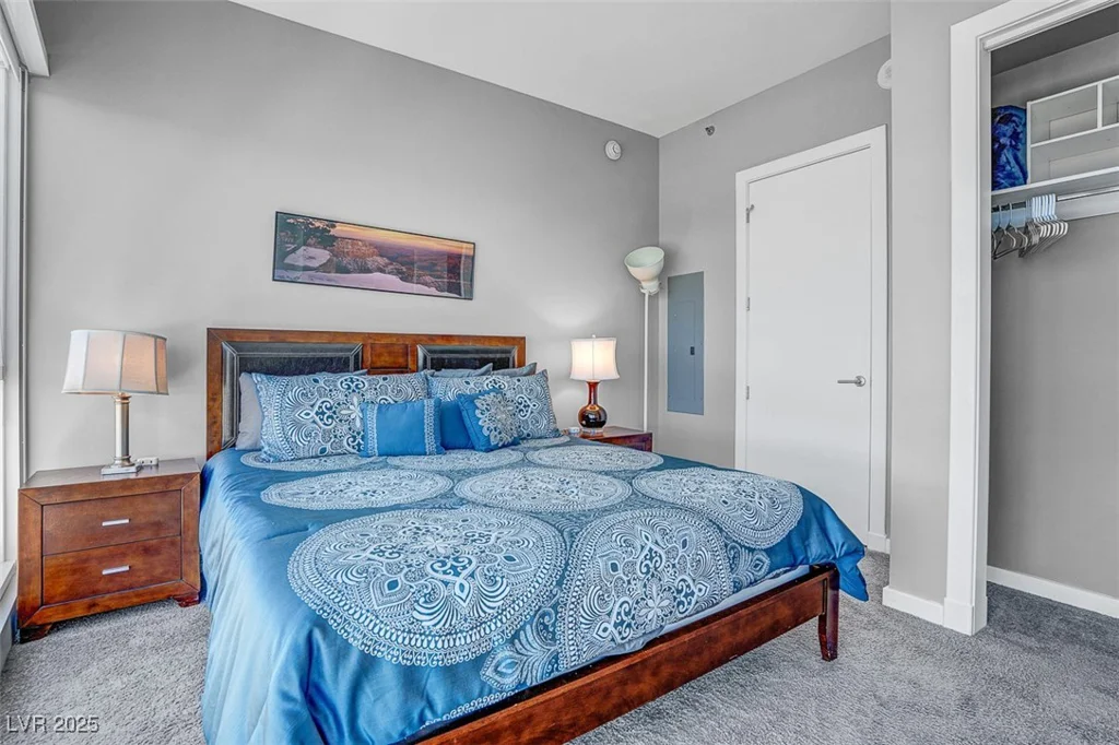 4525 Dean Martin, Las Vegas, NV 89103