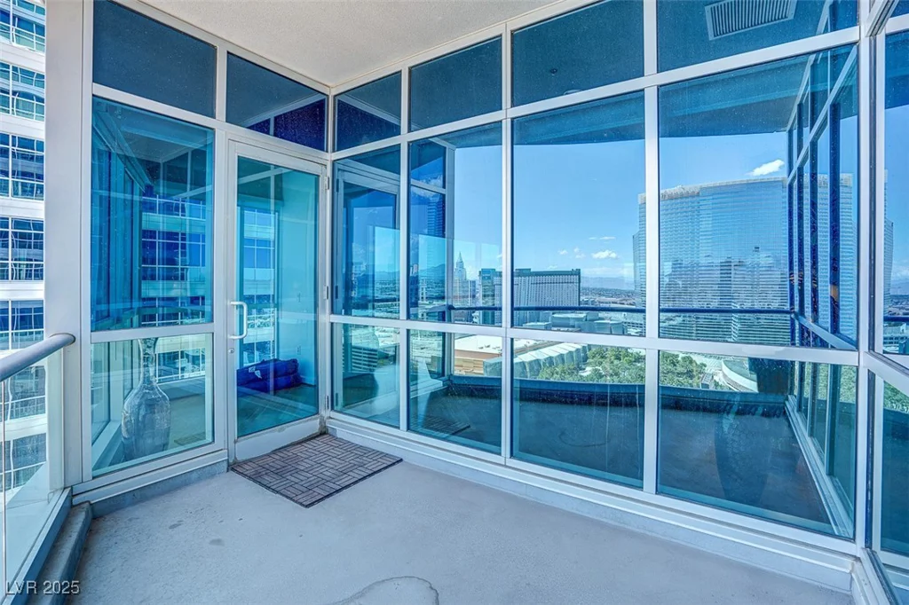 4525 Dean Martin, Las Vegas, NV 89103