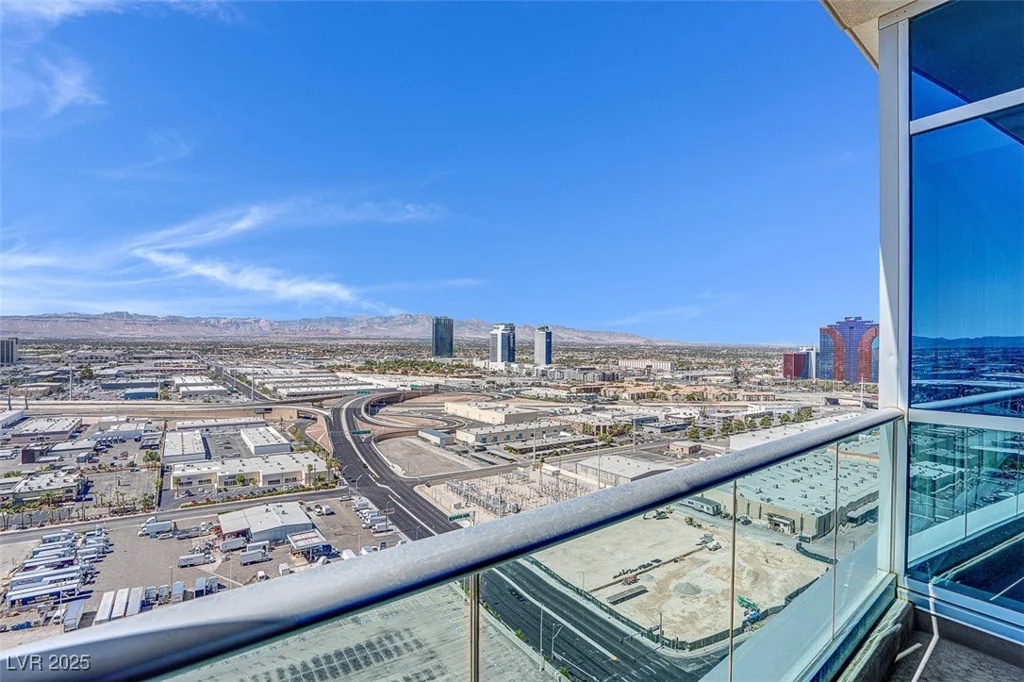 4525 Dean Martin, Las Vegas, NV 89103