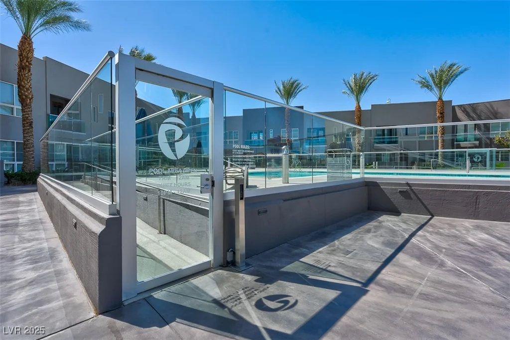 4525 Dean Martin, Las Vegas, NV 89103
