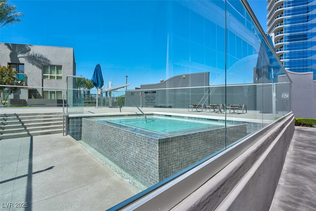 4525 Dean Martin, Las Vegas, NV 89103