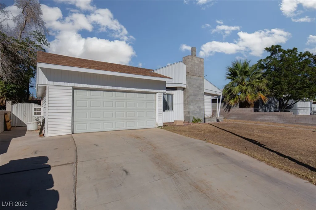 373 Upland, Las Vegas, NV 89107