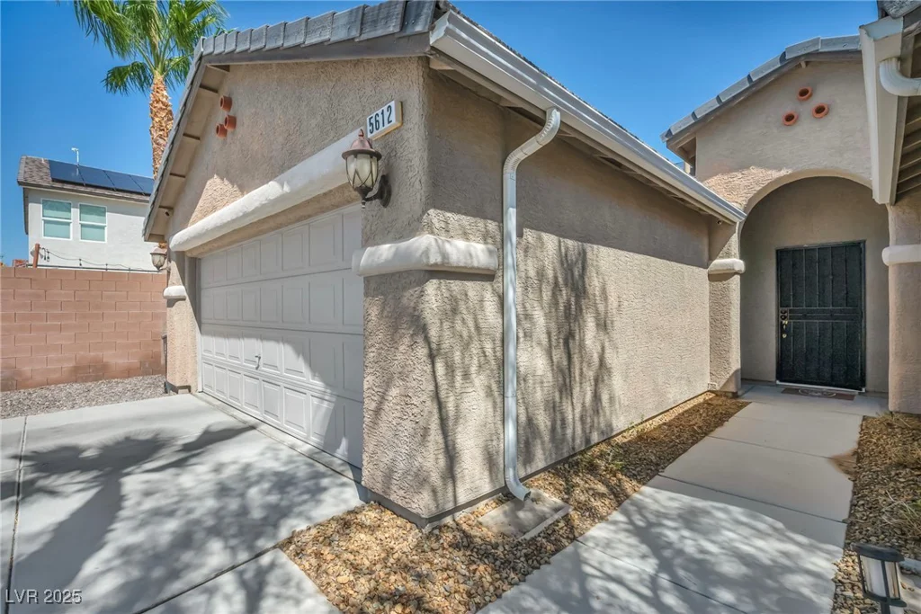 5612 Old Stable, Las Vegas, NV 89131