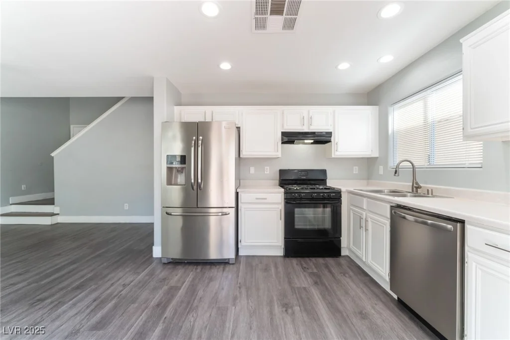 4321 Stockbridge, Las Vegas, NV 89115