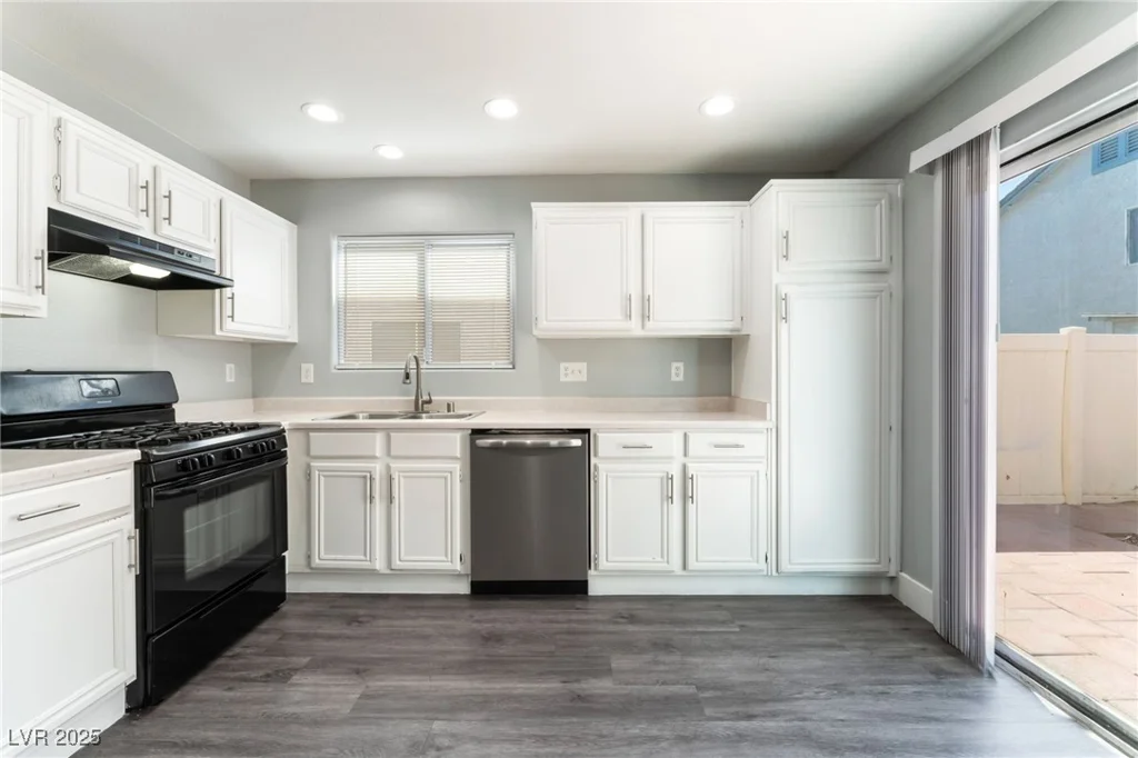 4321 Stockbridge, Las Vegas, NV 89115