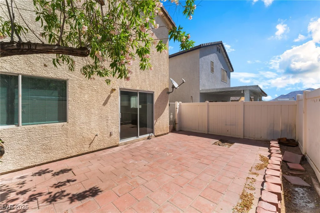 4321 Stockbridge, Las Vegas, NV 89115