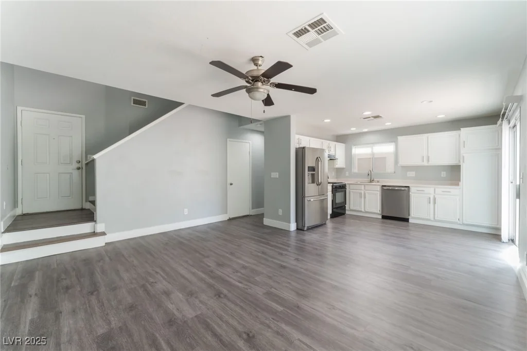 4321 Stockbridge, Las Vegas, NV 89115