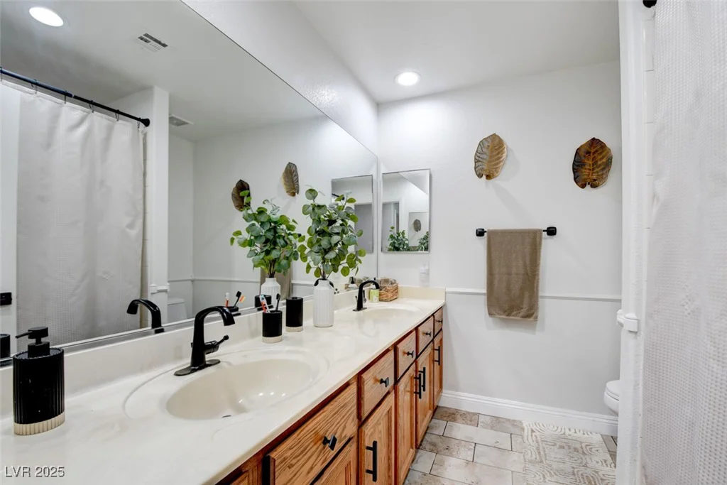 3416 Bonn, Las Vegas, NV 89130