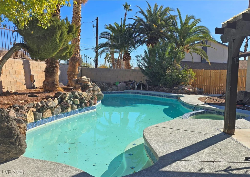 3544 Sandcliff, Las Vegas, NV 89121