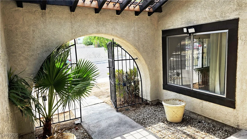 3544 Sandcliff, Las Vegas, NV 89121