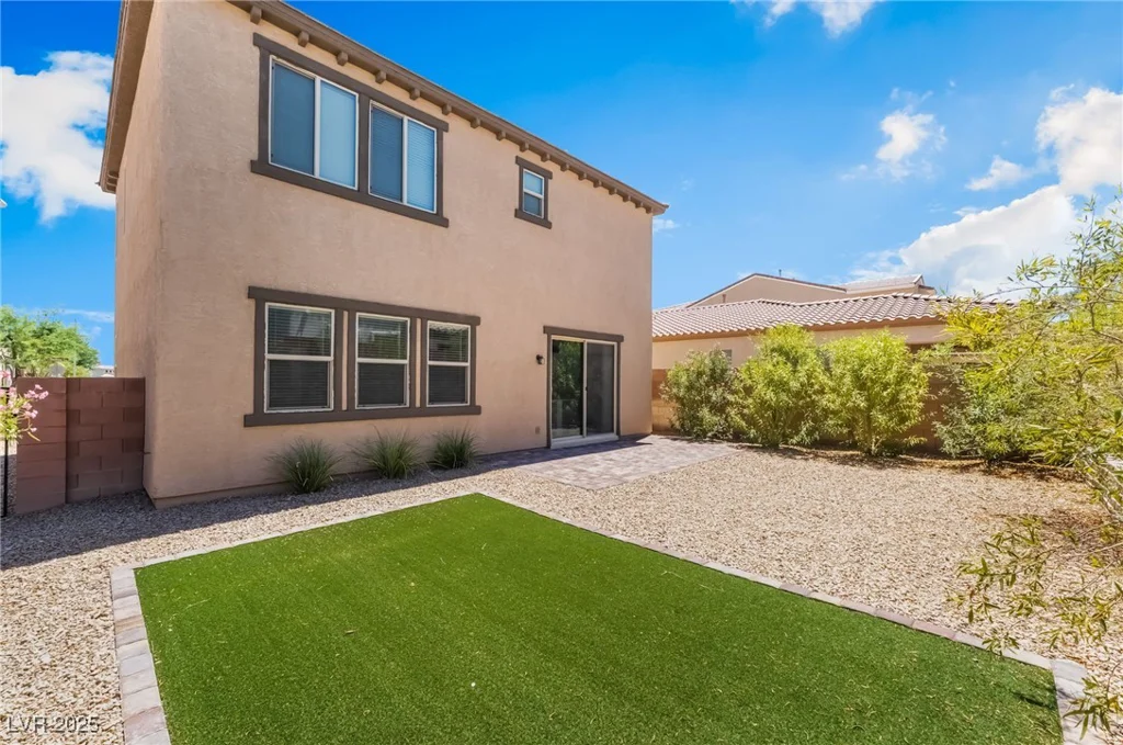 6707 Stonetrace, Las Vegas, NV 89148