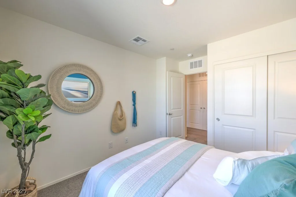 6153 Hibiscus Garden, North Las Vegas, NV 89081