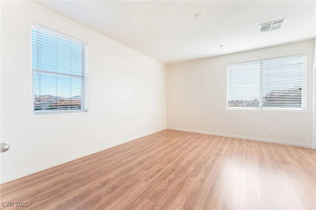 4437 Dover Straight, Las Vegas, NV 89115