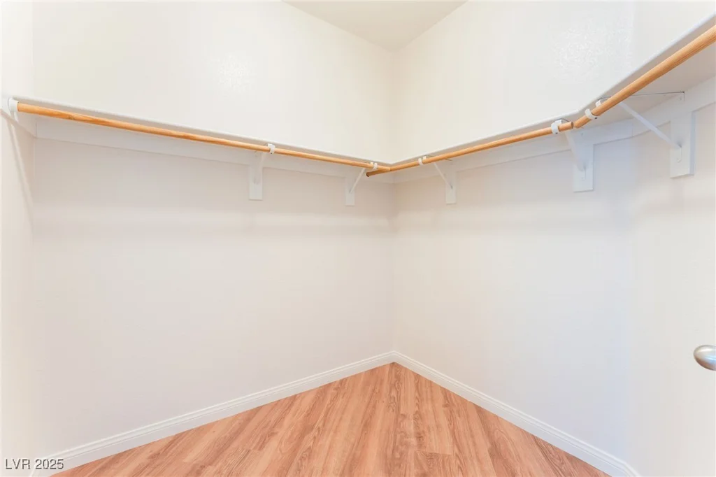 4437 Dover Straight, Las Vegas, NV 89115