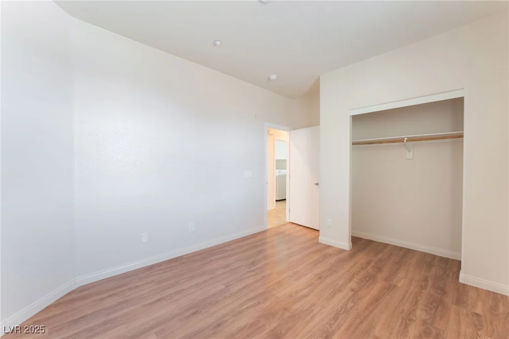 4437 Dover Straight, Las Vegas, NV 89115