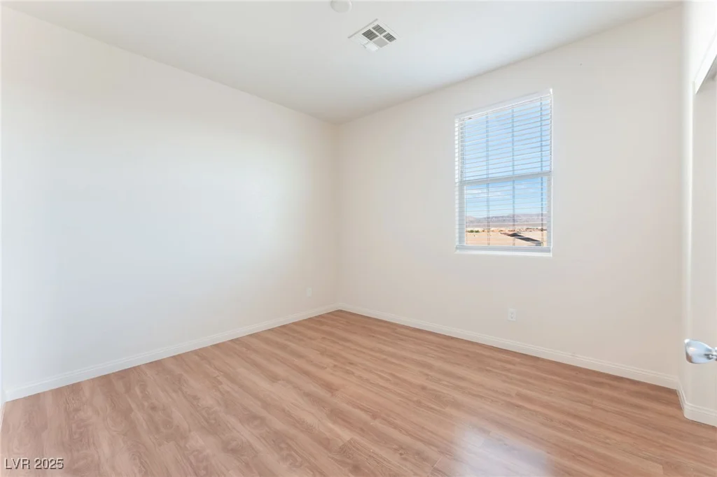 4437 Dover Straight, Las Vegas, NV 89115
