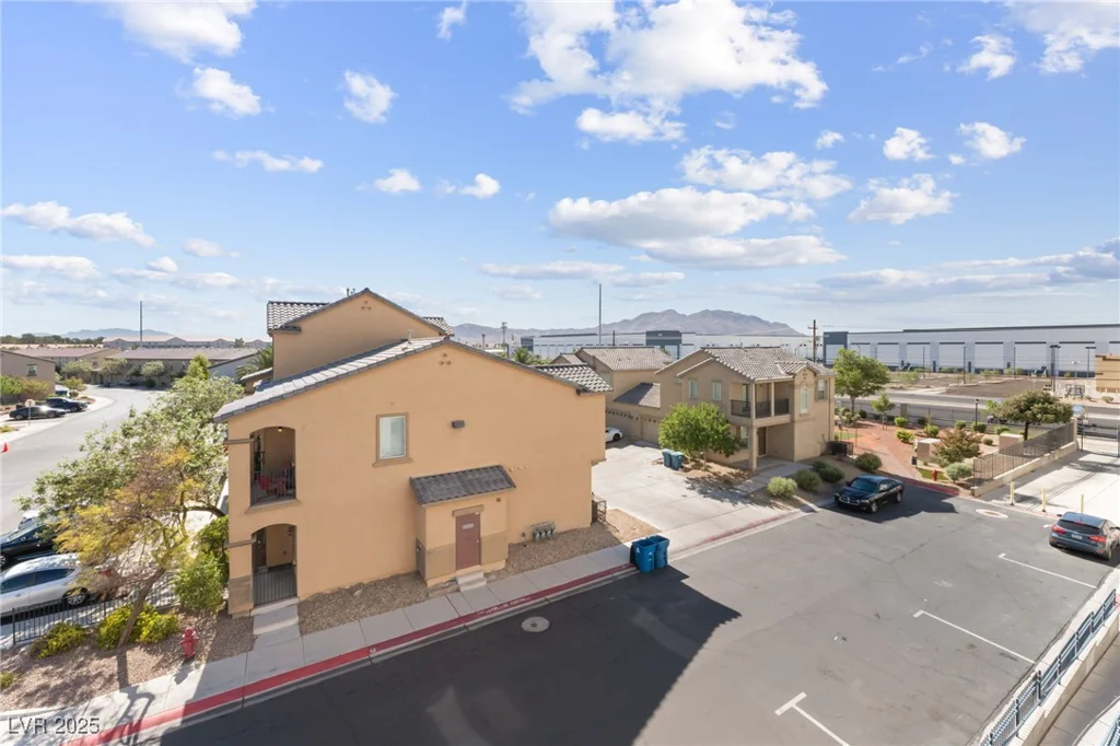 4437 Dover Straight, Las Vegas, NV 89115