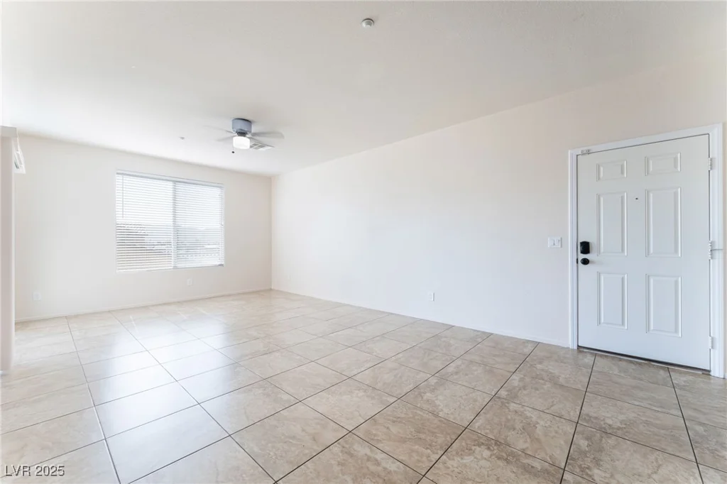 4437 Dover Straight, Las Vegas, NV 89115