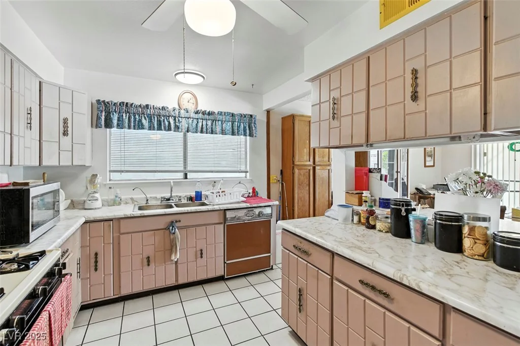 4311 El Campana, Las Vegas, NV 89121