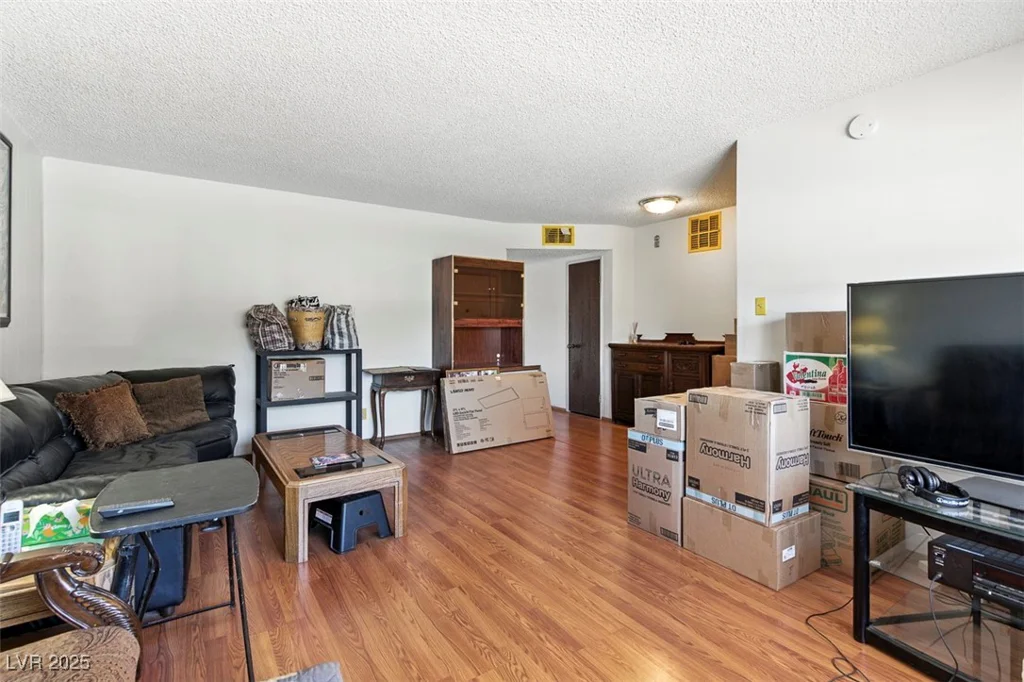 4311 El Campana, Las Vegas, NV 89121
